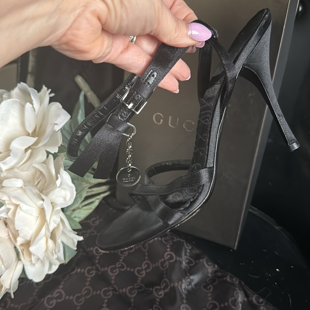 Gucci Black Quilted Strappy Evening Shoe size 10